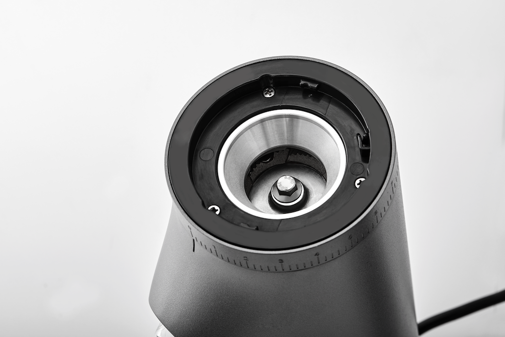 Gemilai G9010C coffee grinder flat burrs view
